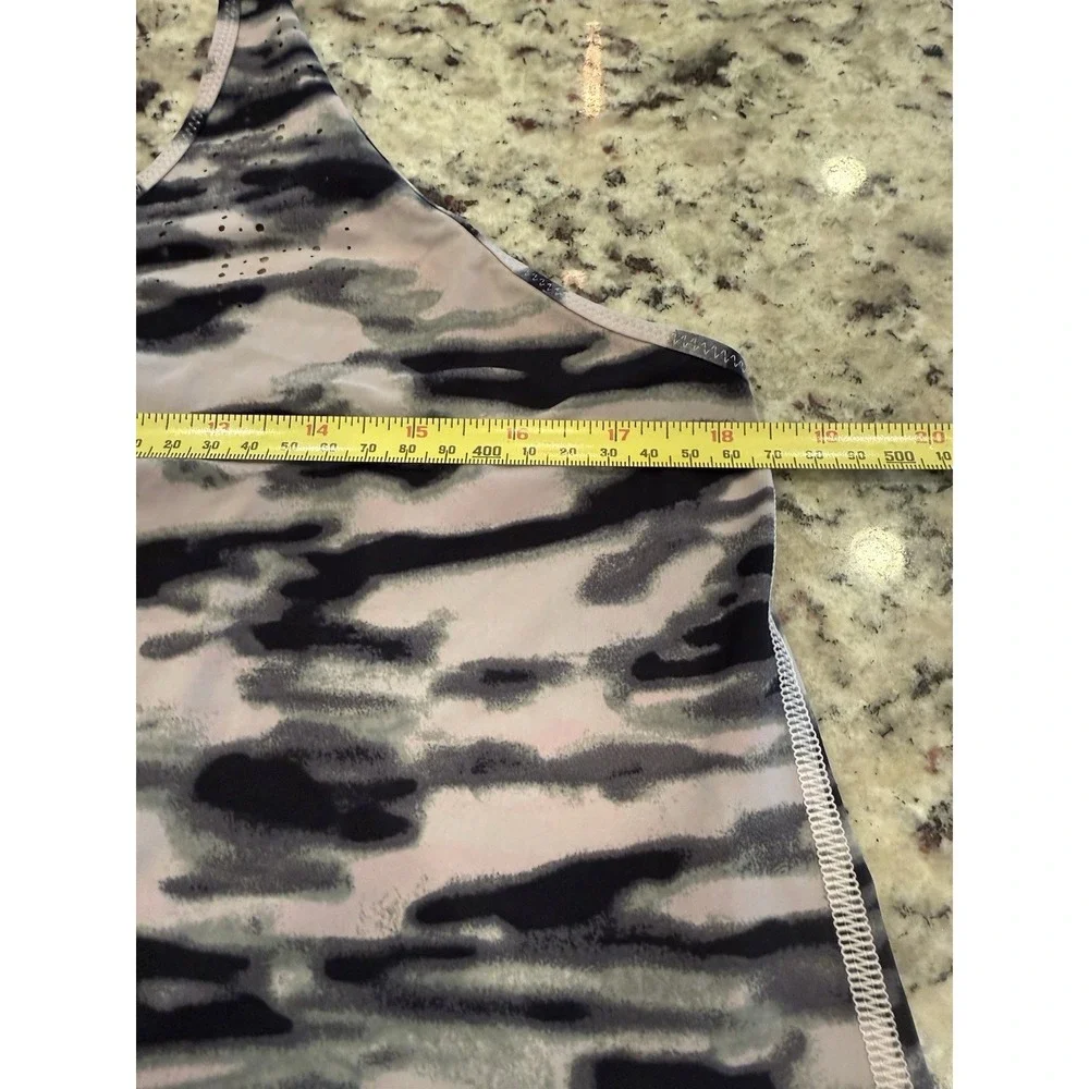 Lululemon Water Bound Singlet Wamo Camo Barely Pink‎ Women's Size 12